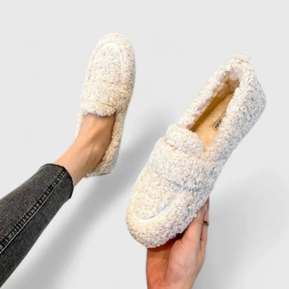 Velura | Chaussons chauds au design élégant